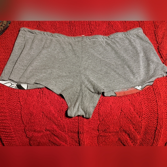Vintage Disney Gray and Red Women's Sleepwear Shorts with Mickey and Minnie - Picture 4 of 6